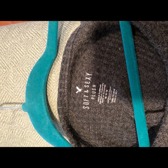 OFF THE SHOULDER SWEATER - Picture 2 of 3